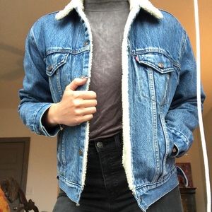 Levi’s Ex-boyfriend Sherpa Trucker jacket